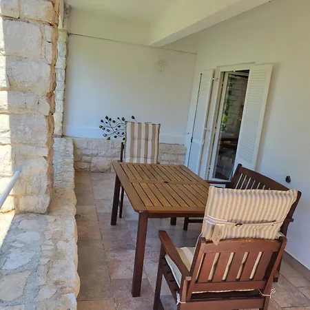 Apartament Margaret 150 Meters To The